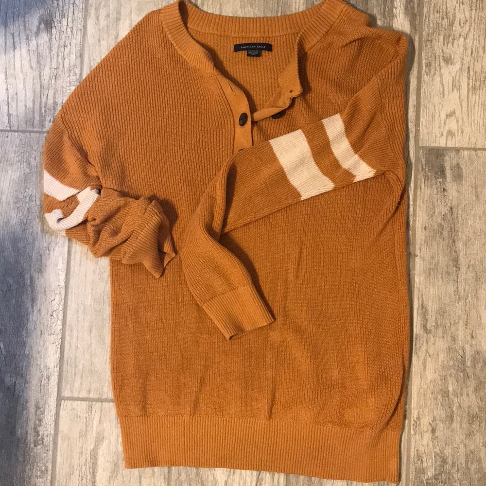 Sweater🧡💛 - Picture 2 of 4